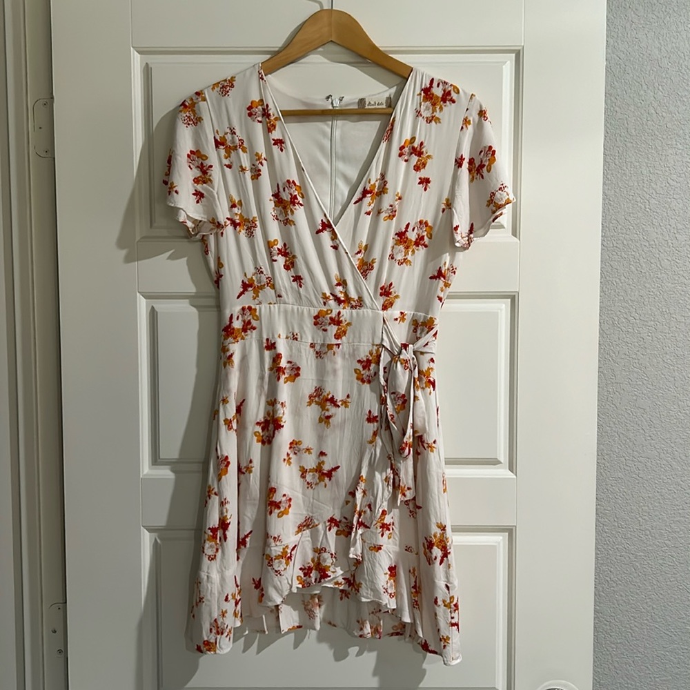 Floral white mini dress